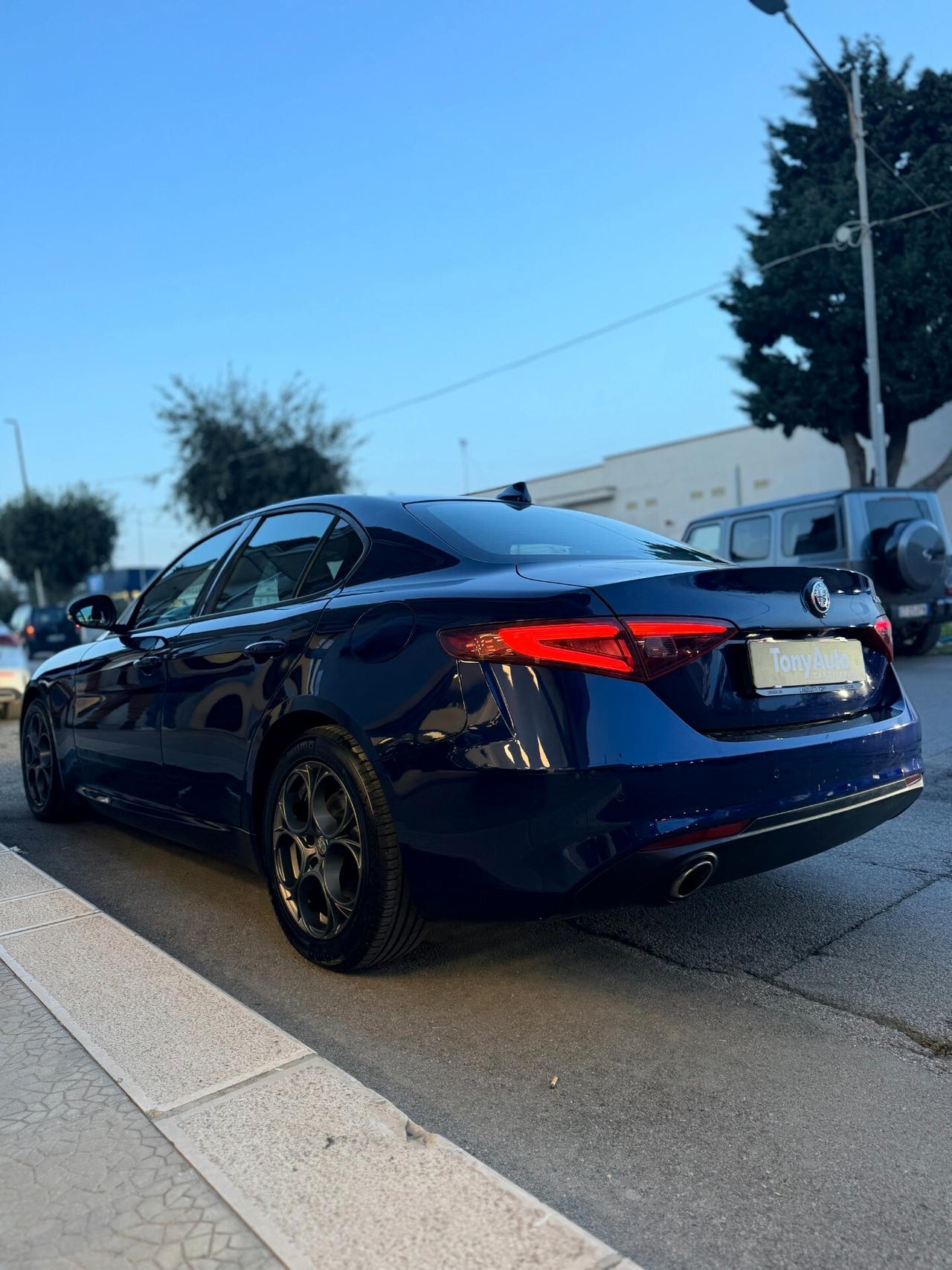 Alfa Romeo Giulia 2.2 Turbodiesel 136 CV AT8 Business NAVI,TELECAMERA,FARI FULL LED,BLUETOOTH,ANDROID AUTO