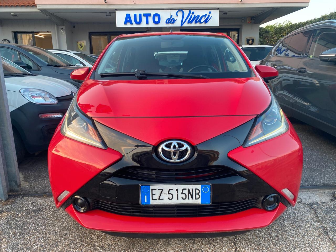 TOYOTA Aygo 1.0 70Cv 5porte X-Play UNICO PROPRIETARIO