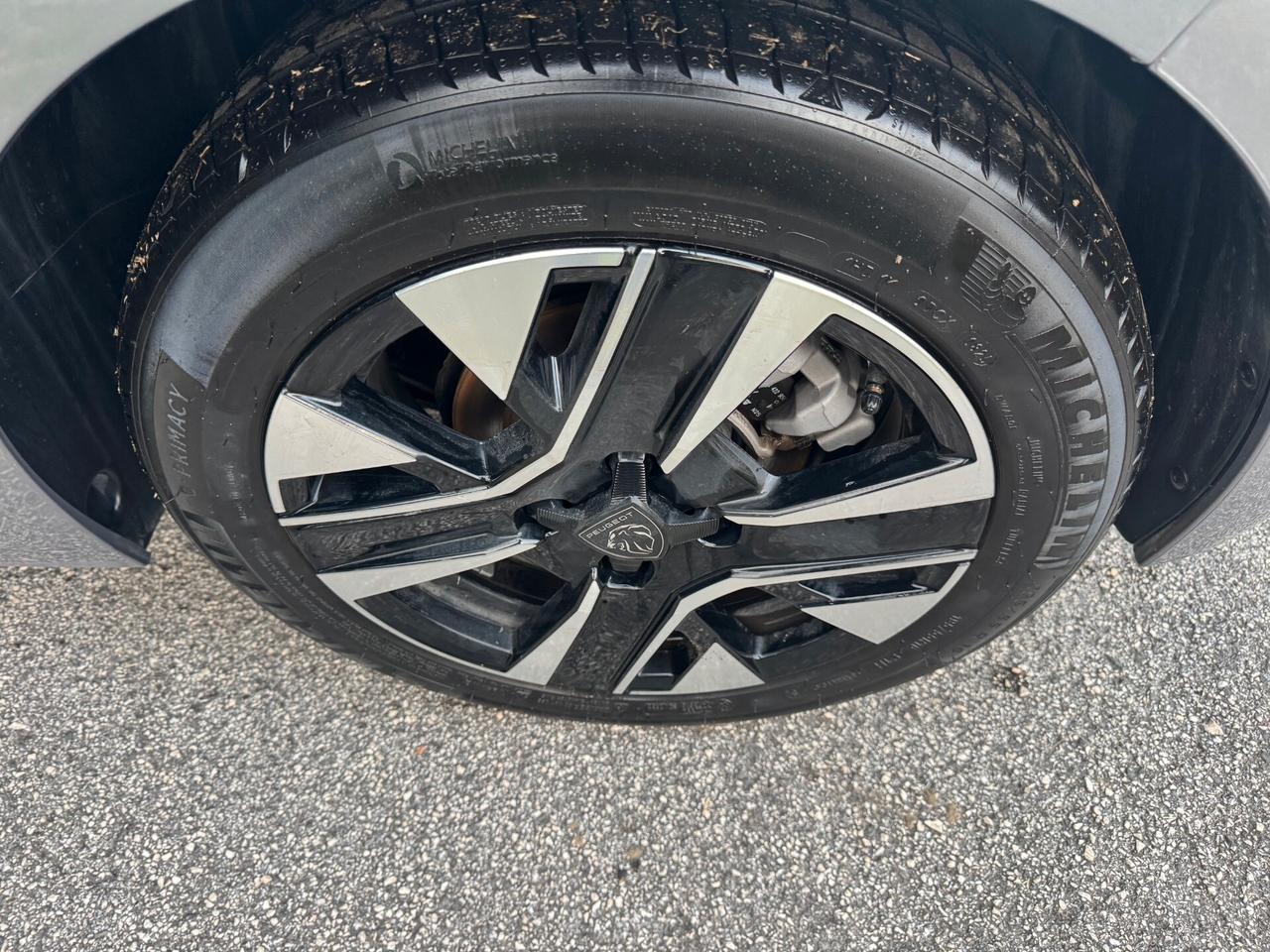 Peugeot 208 1.2cc PureTech 100cv S&S Allure