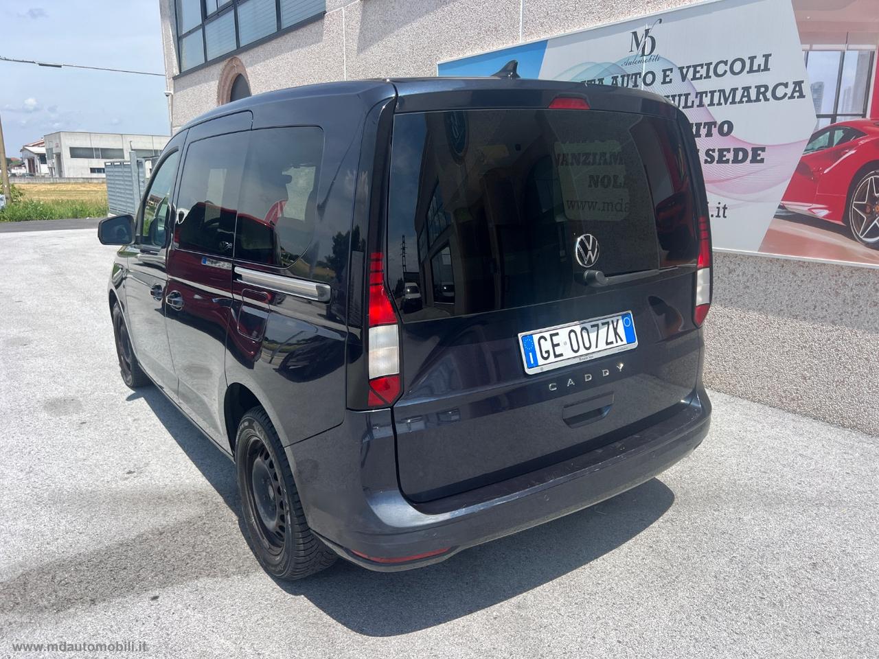 VOLKSWAGEN Caddy 2.0 TDI 102CV Space 5 POSTI AUTOVETTURA