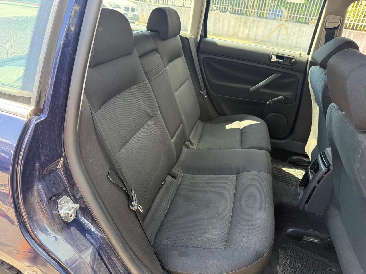 Volkswagen Passat 1.9 TDI/130 CV cat Var. T.line