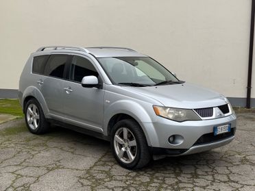 Mitsubishi Outlander 2.0 DI-D Instyle DPF 7p.ti