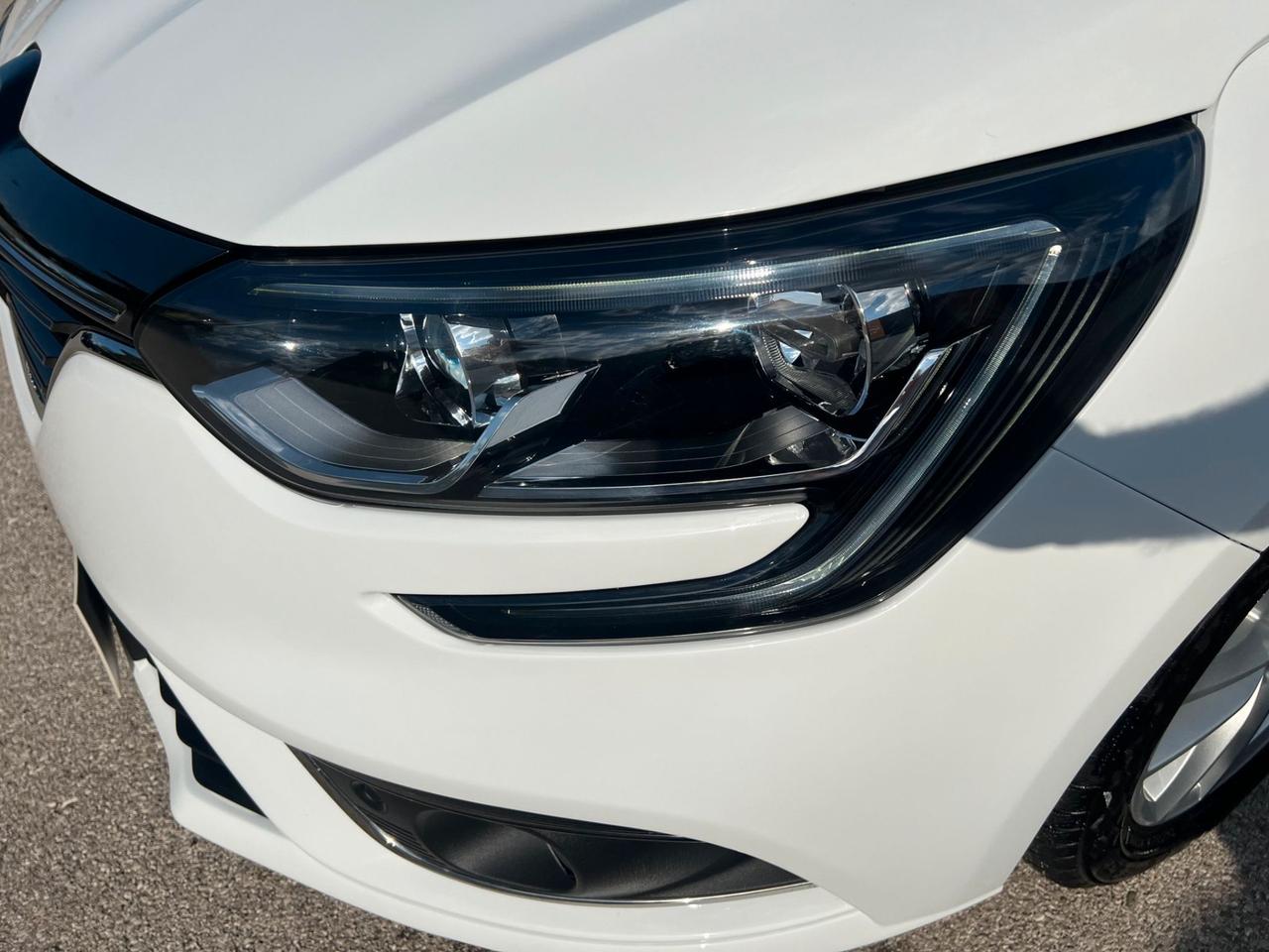 Renault Megane 1.5 dCi - 115CV 6M *LUXURY EDITION- FULL OPTIONAL
