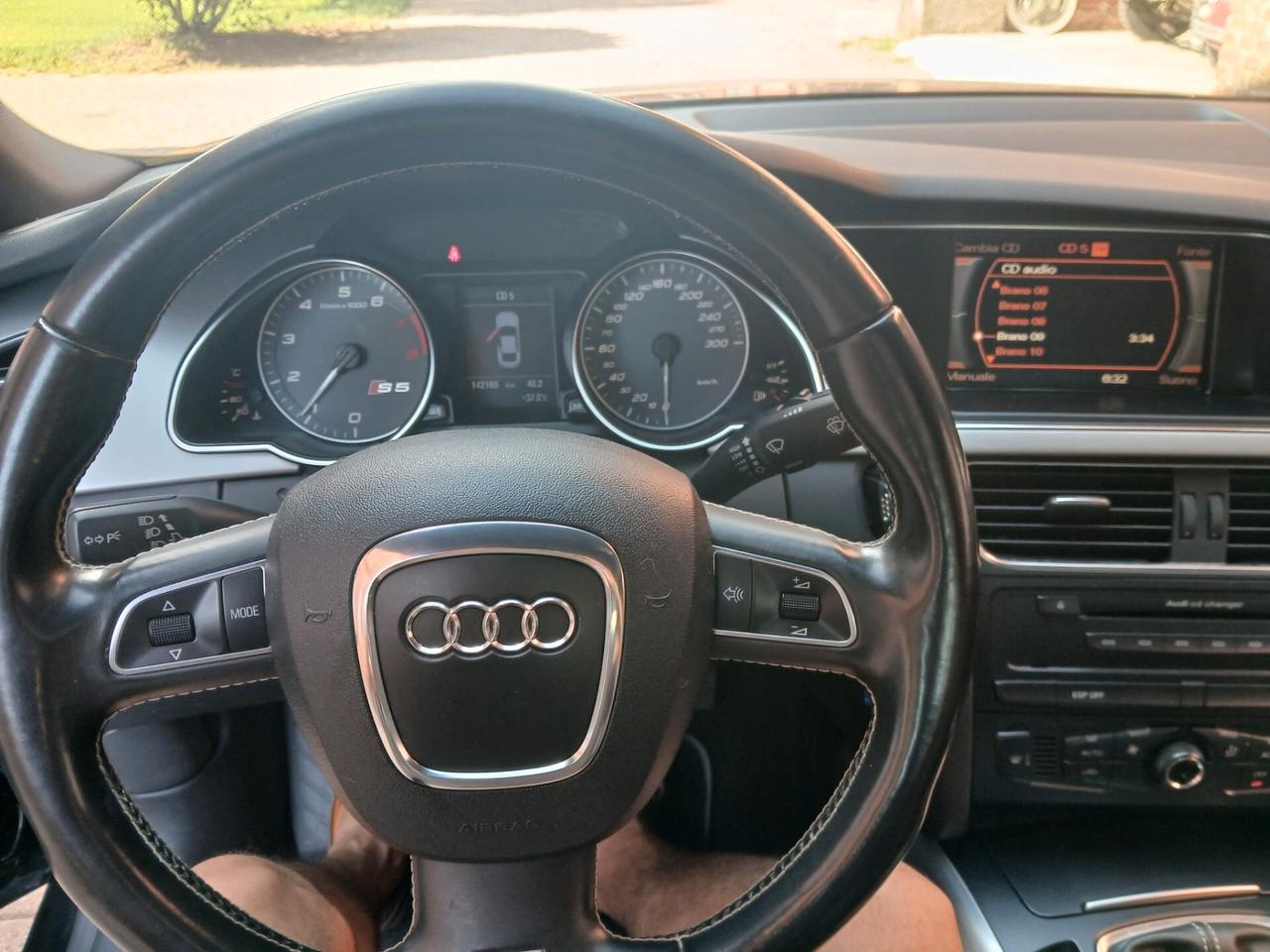 Audi A5 S5 4.2 V8 quattro