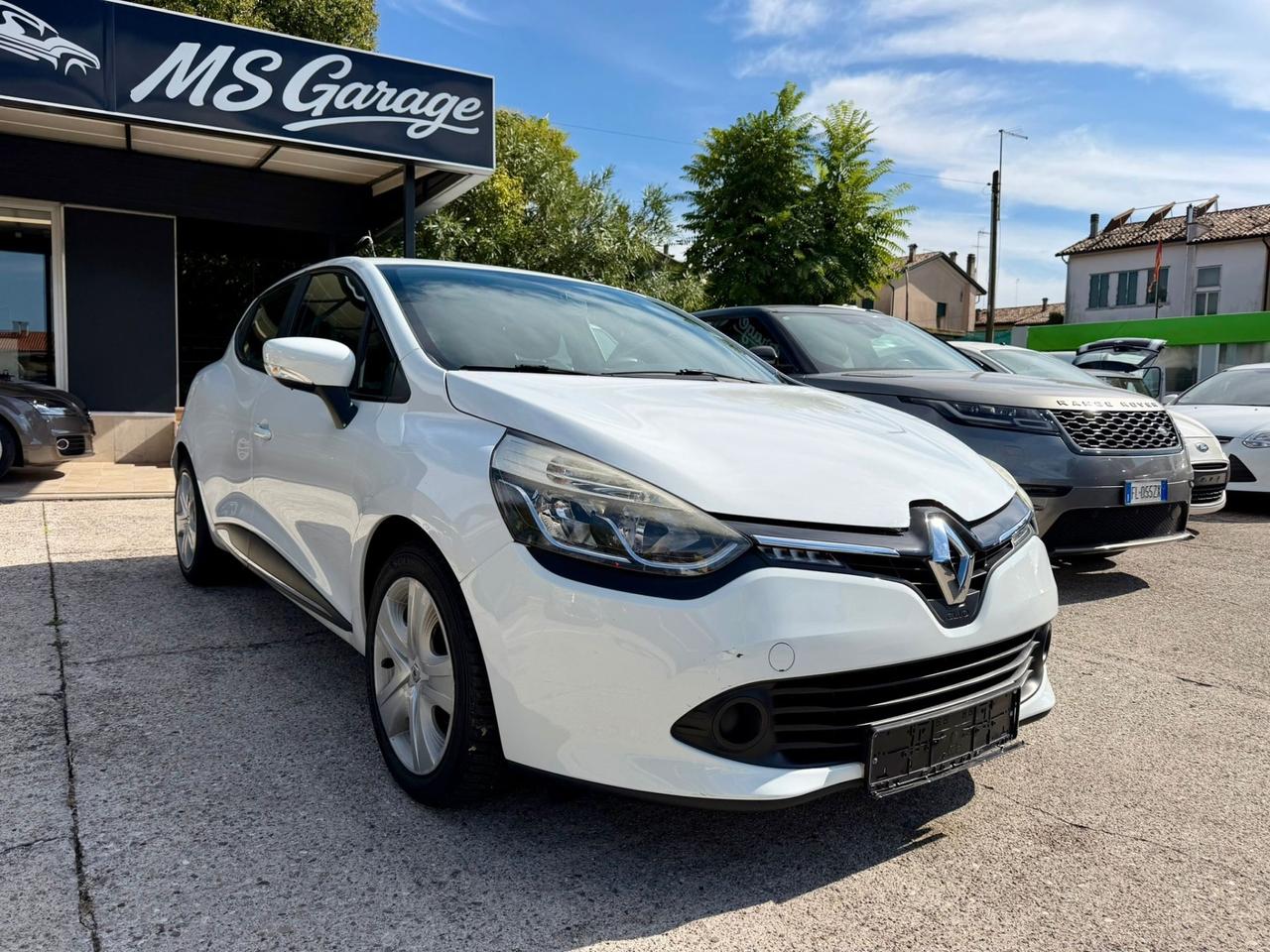Renault Clio 1.2 75CV Neopatentati