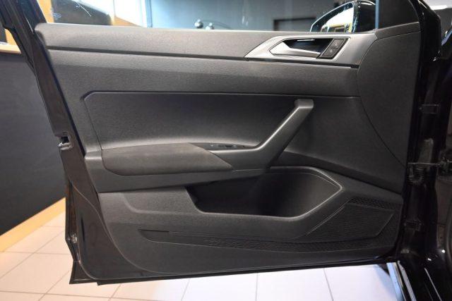 VOLKSWAGEN Polo Business 1.0 TGI 5p.R-LINE BMT NAVI PDC 16"CARPLAY