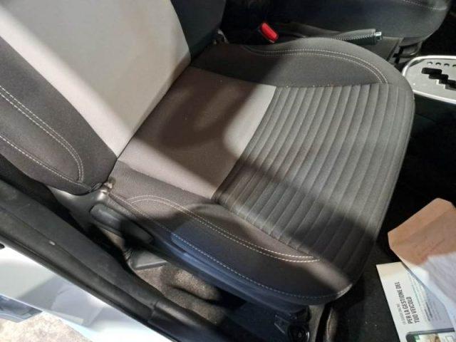 TOYOTA Yaris 1.5 Hybrid 5 porte Business