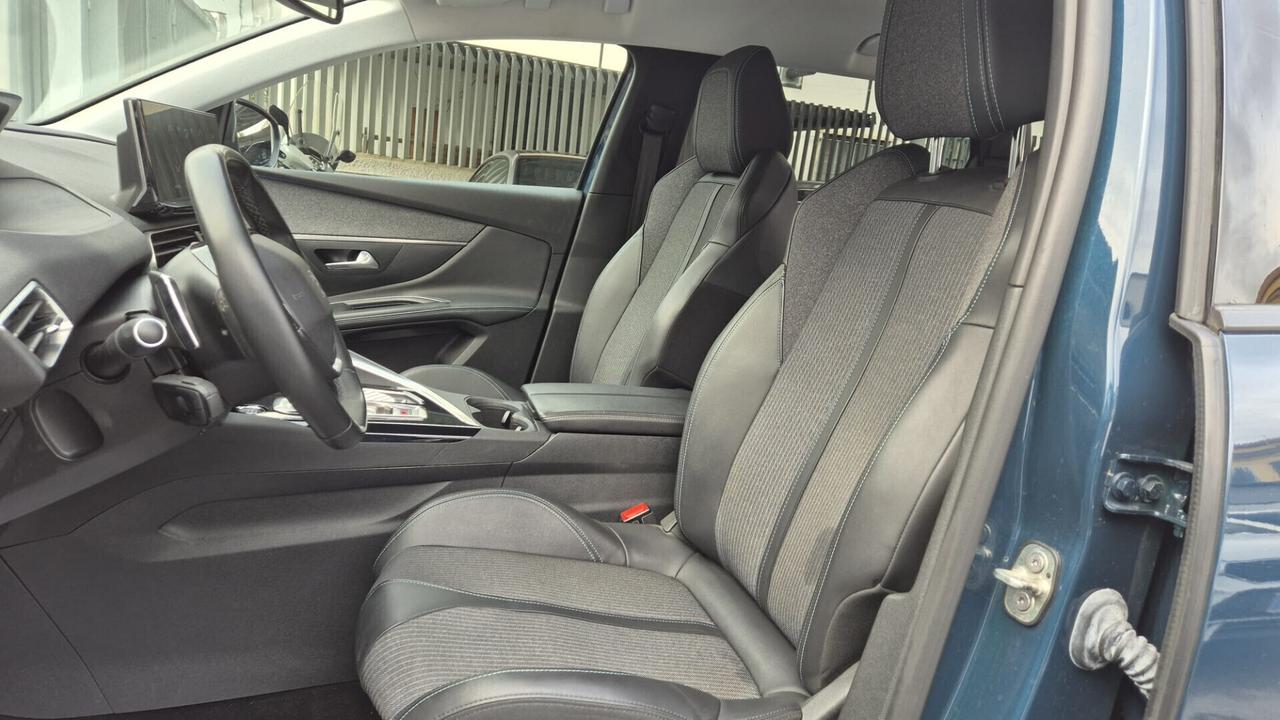 Peugeot 5008 BlueHDi 130 S&S EAT8 Allure Pack