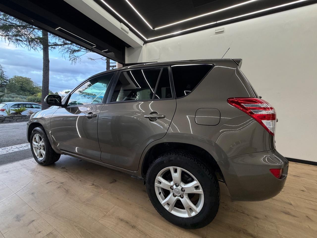 Toyota RAV 4 RAV4 Crossover 2.2 D-Cat 177 CV Executive