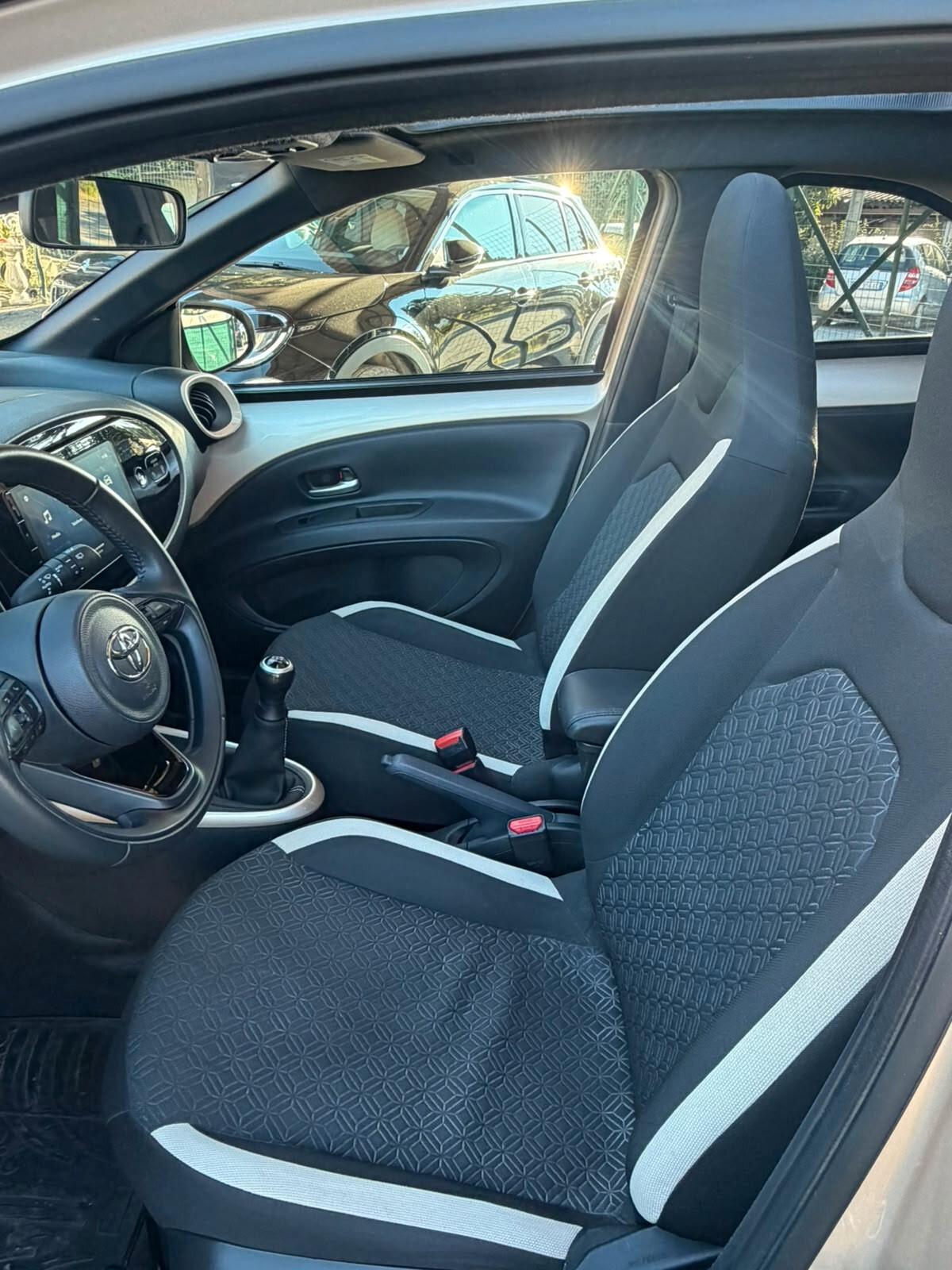 Toyota Aygo X 1.0 VVT-i 72 CV 5 porte Trend Air