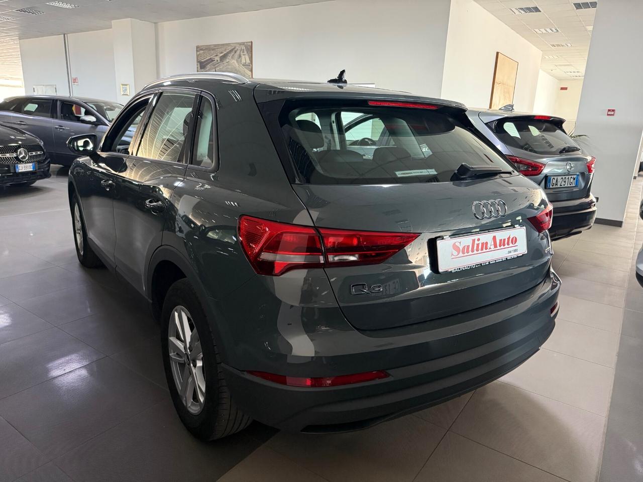 Audi Q3 35 TDI quattro Business Advanced S - Tronic