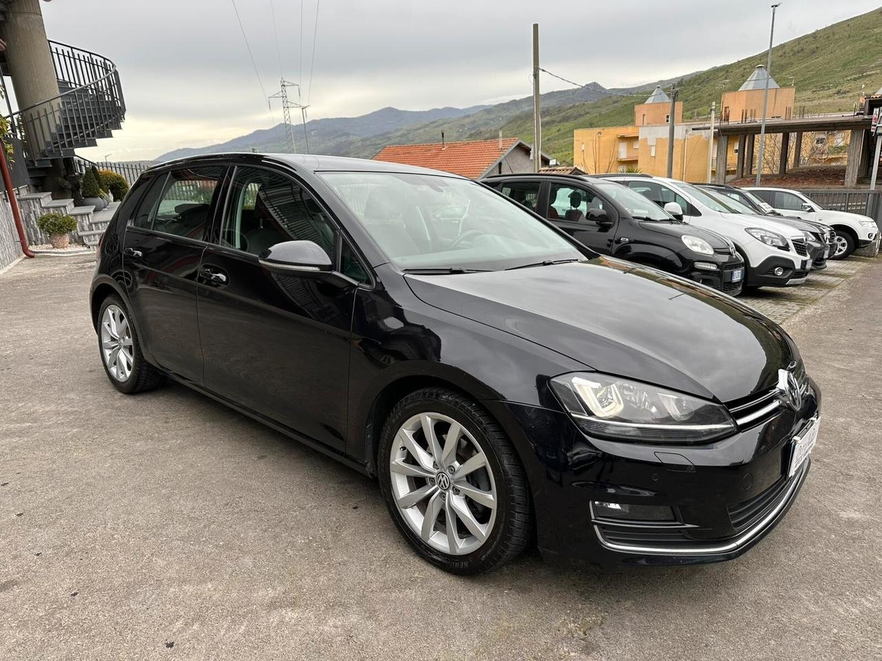 Volkswagen Golf 2.0 TDI 5p. Highline BlueMotion Technology