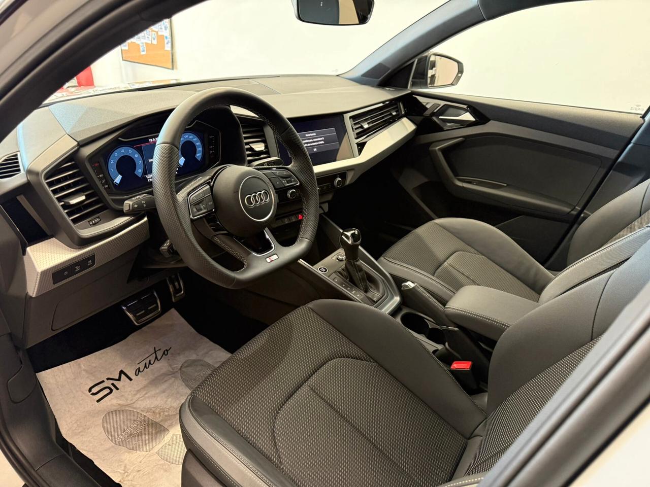 Audi A1 allstreet 30 TFSI S tronic Identity Contrast