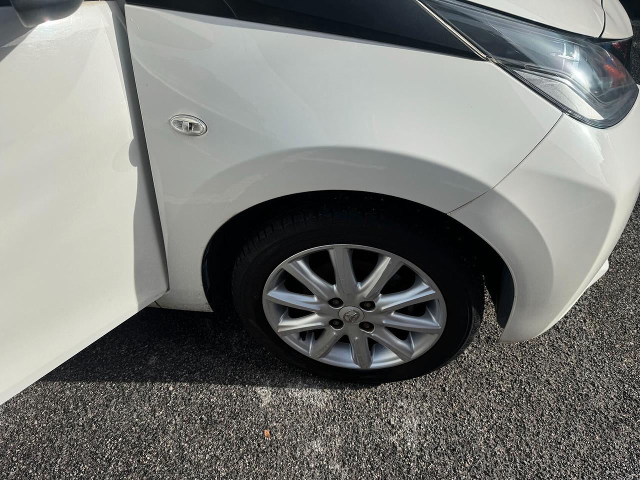 Toyota Aygo 1.0 VVT-i 69 CV 5 porte