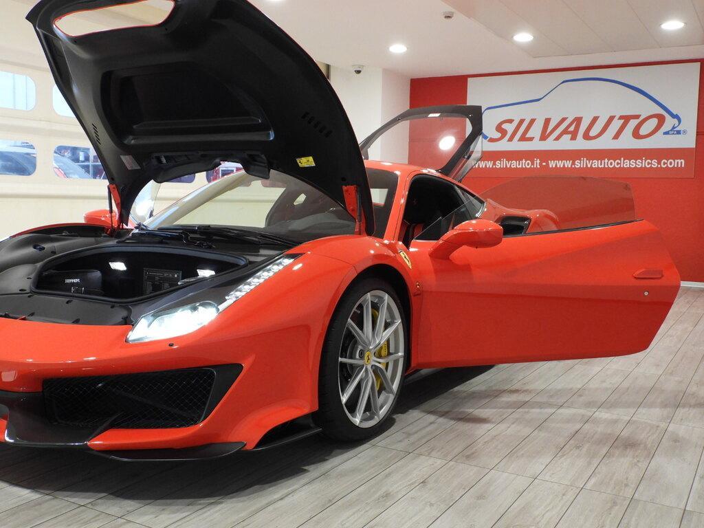 Ferrari 488 Coupe 3.9 Pista F1