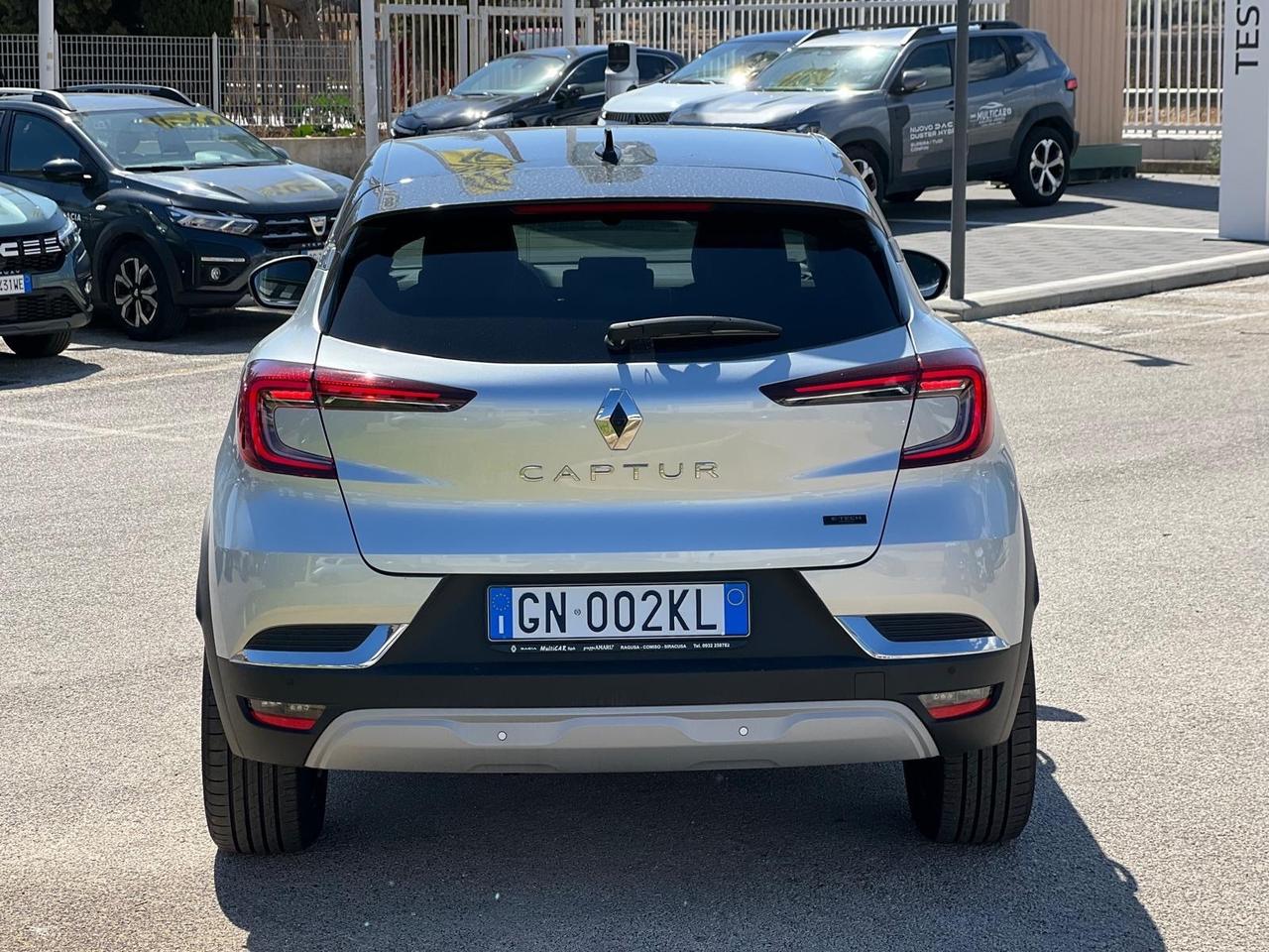 Renault Captur Full Hybrid E-Tech 145 CV Techno solo 1900 km