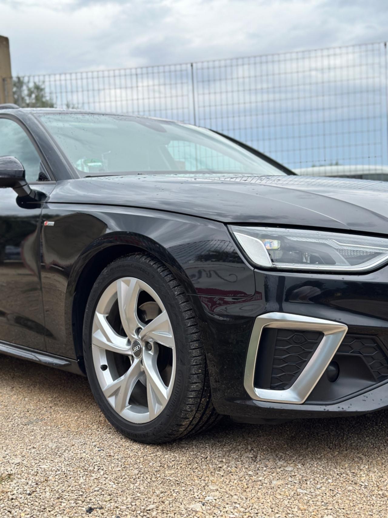 Audi A4 2.0 TDI S tronic S line Edition-2020 18”/MATRIX