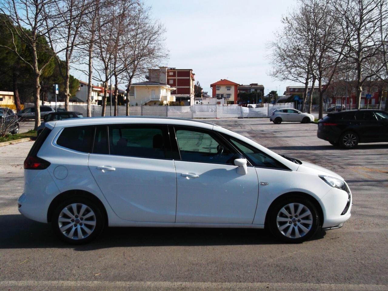 Opel Zafira 1.6 Turbo Metano 7 P. Full 2014