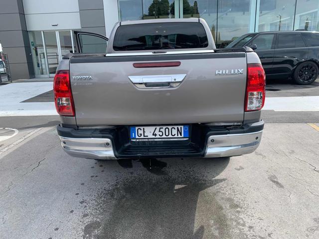 TOYOTA Hilux 2.4 D-4D 4WD 4 porte Double Cab Lounge