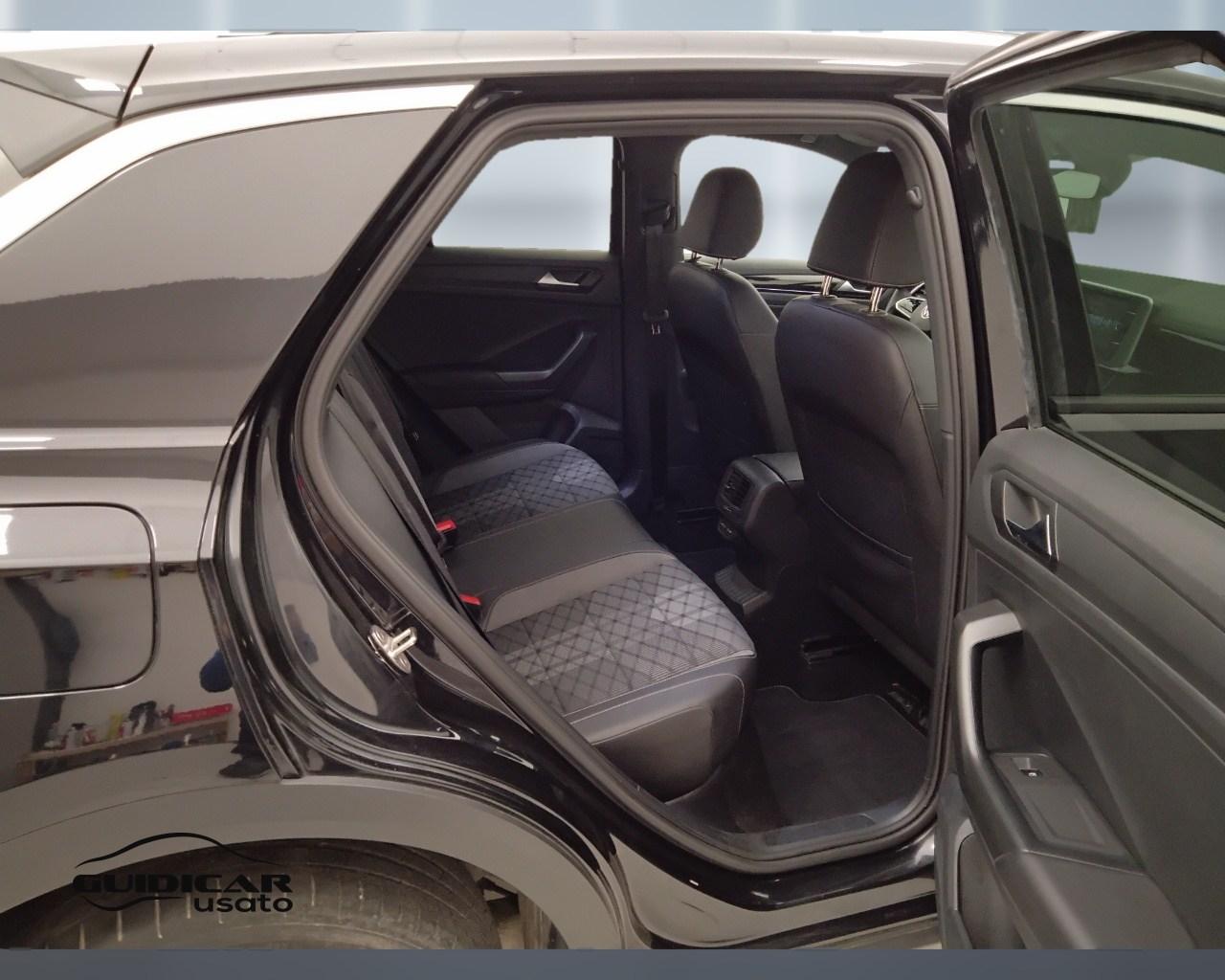 VOLKSWAGEN T-Roc I 2022 - T-Roc 1.0 tsi R-Line 110cv