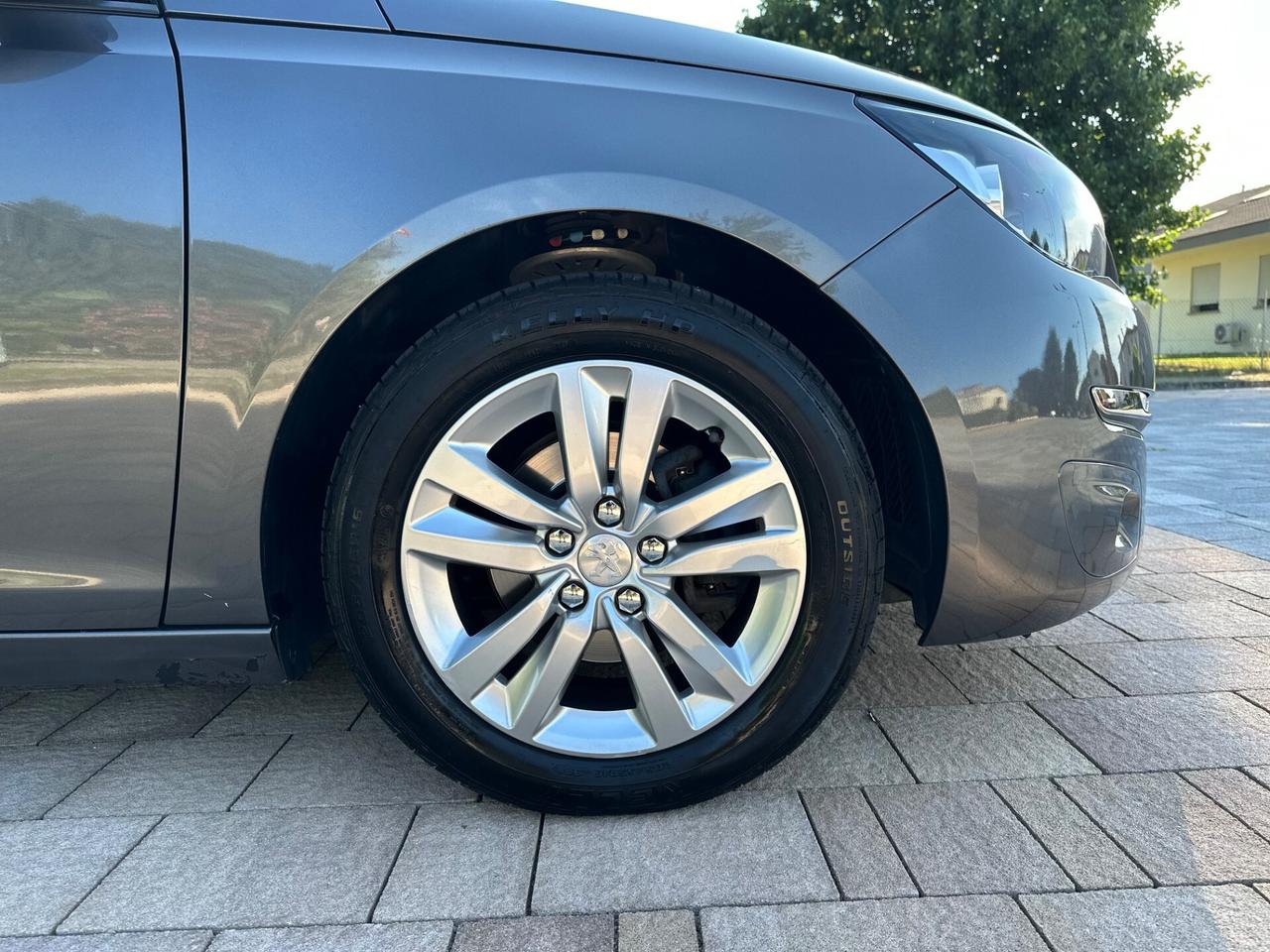 Peugeot 308 BlueHDi 120 S&S SW Business NEOPATENTATI