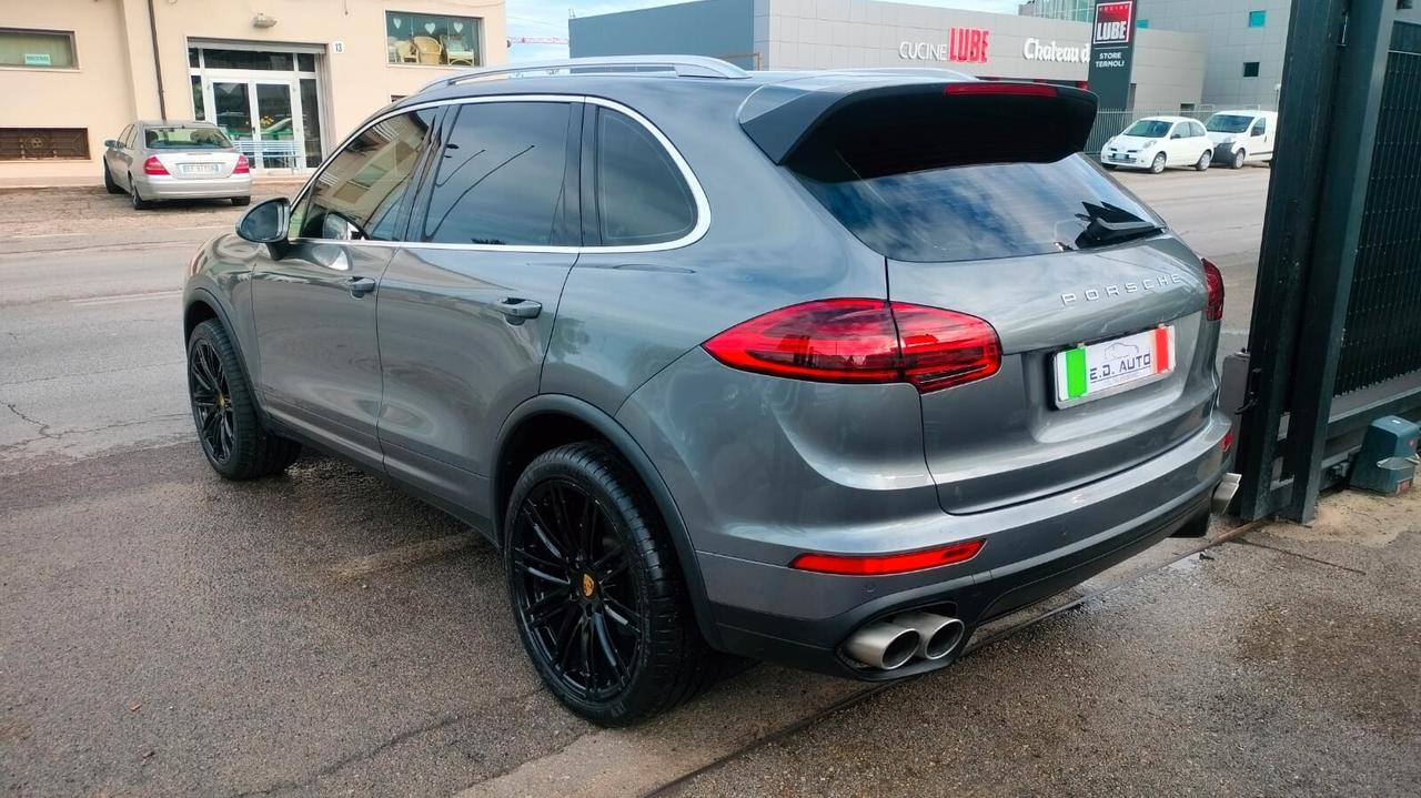 Porsche Cayenne 4.1 S Diesel