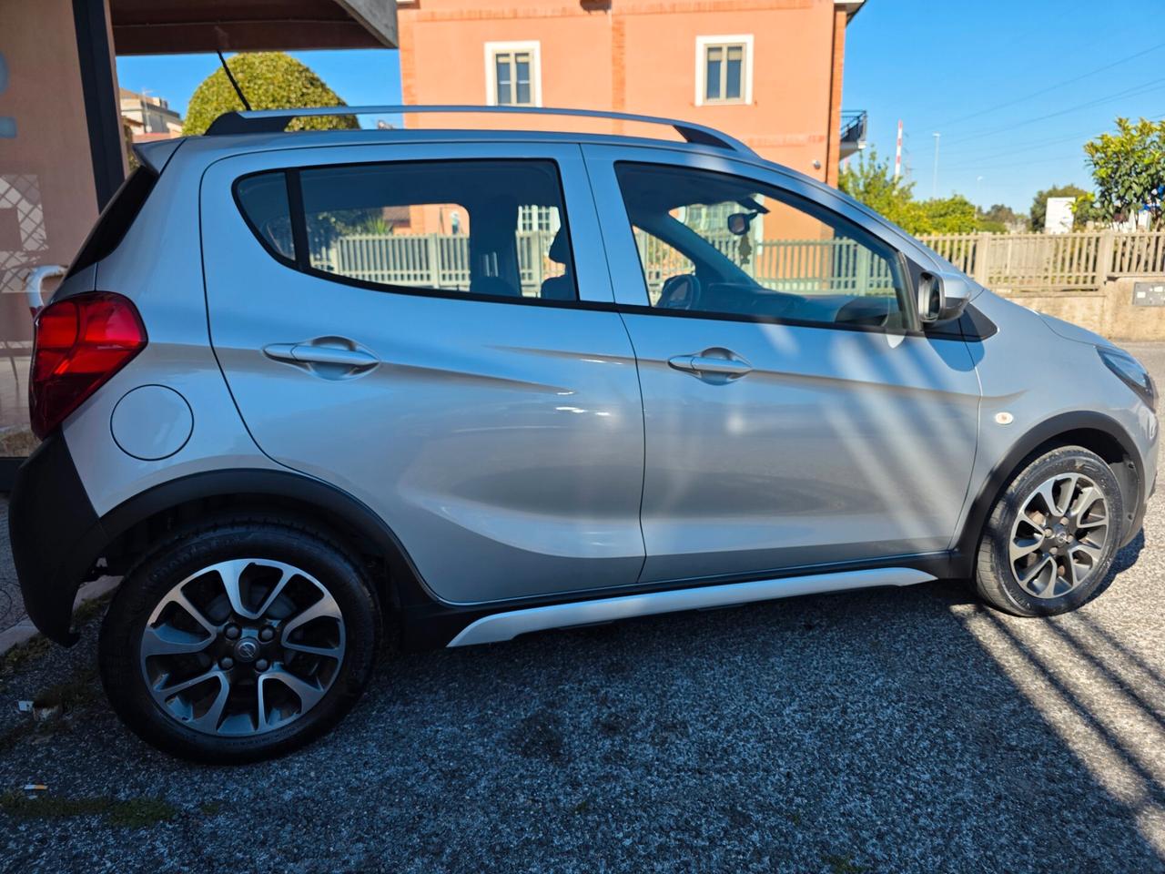 Opel Karl Rocks 1.0 73 CV GPL