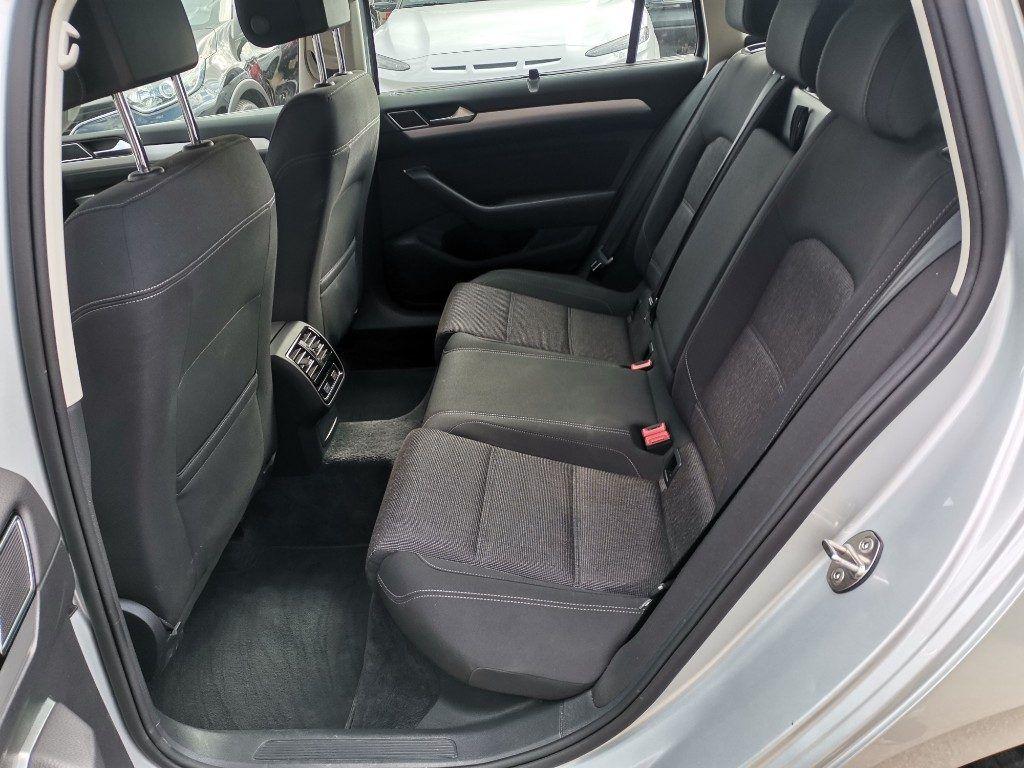 Volkswagen Passat Variant 2.0 TDI DSG Business BlueMotion Tech