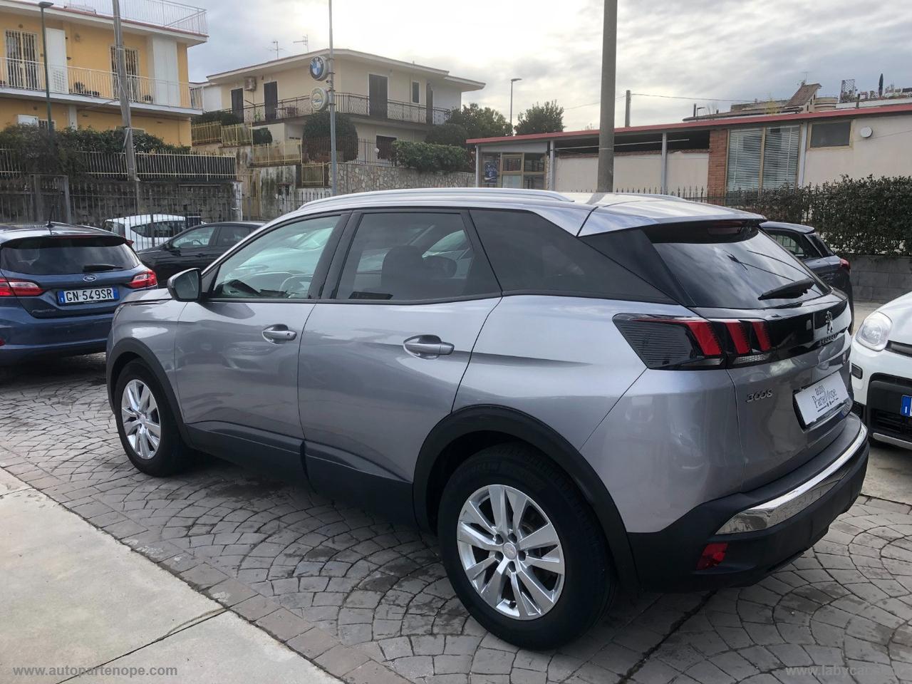 PEUGEOT 3008 BlueHDi 130 S&S Business