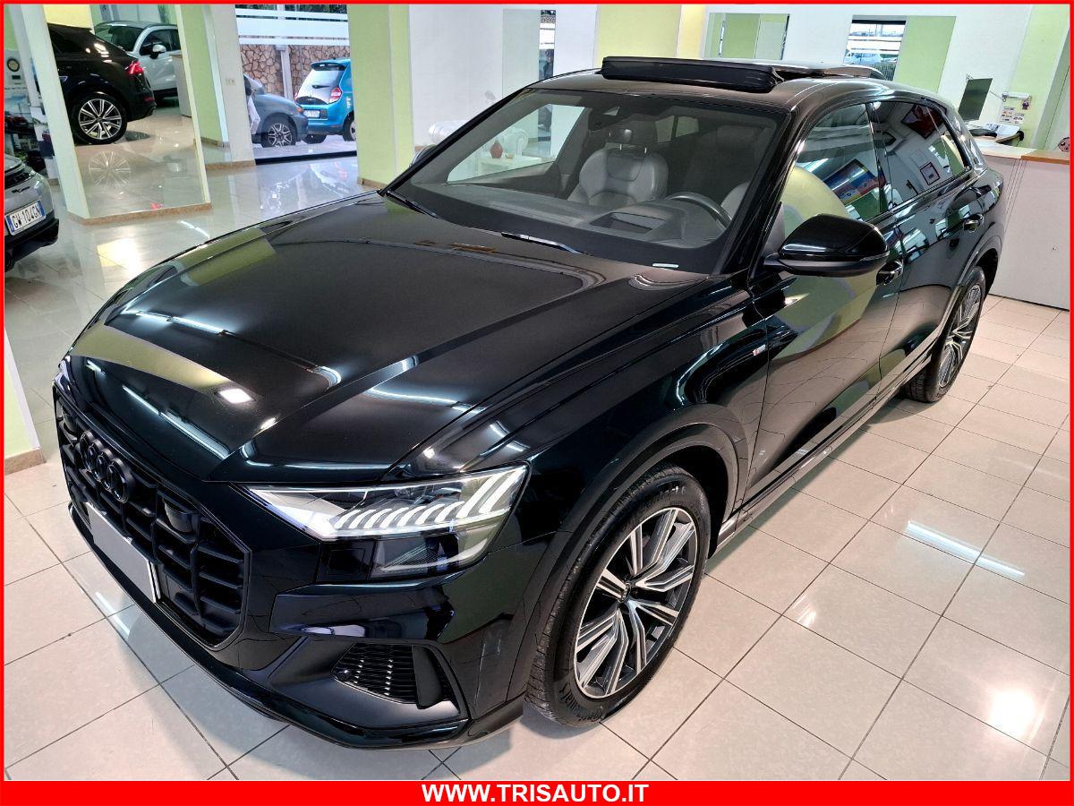 AUDI Q8 50 3.0 TDI Mhev S-line Black Identity (TETTO PANORAMICO APRIBILE)