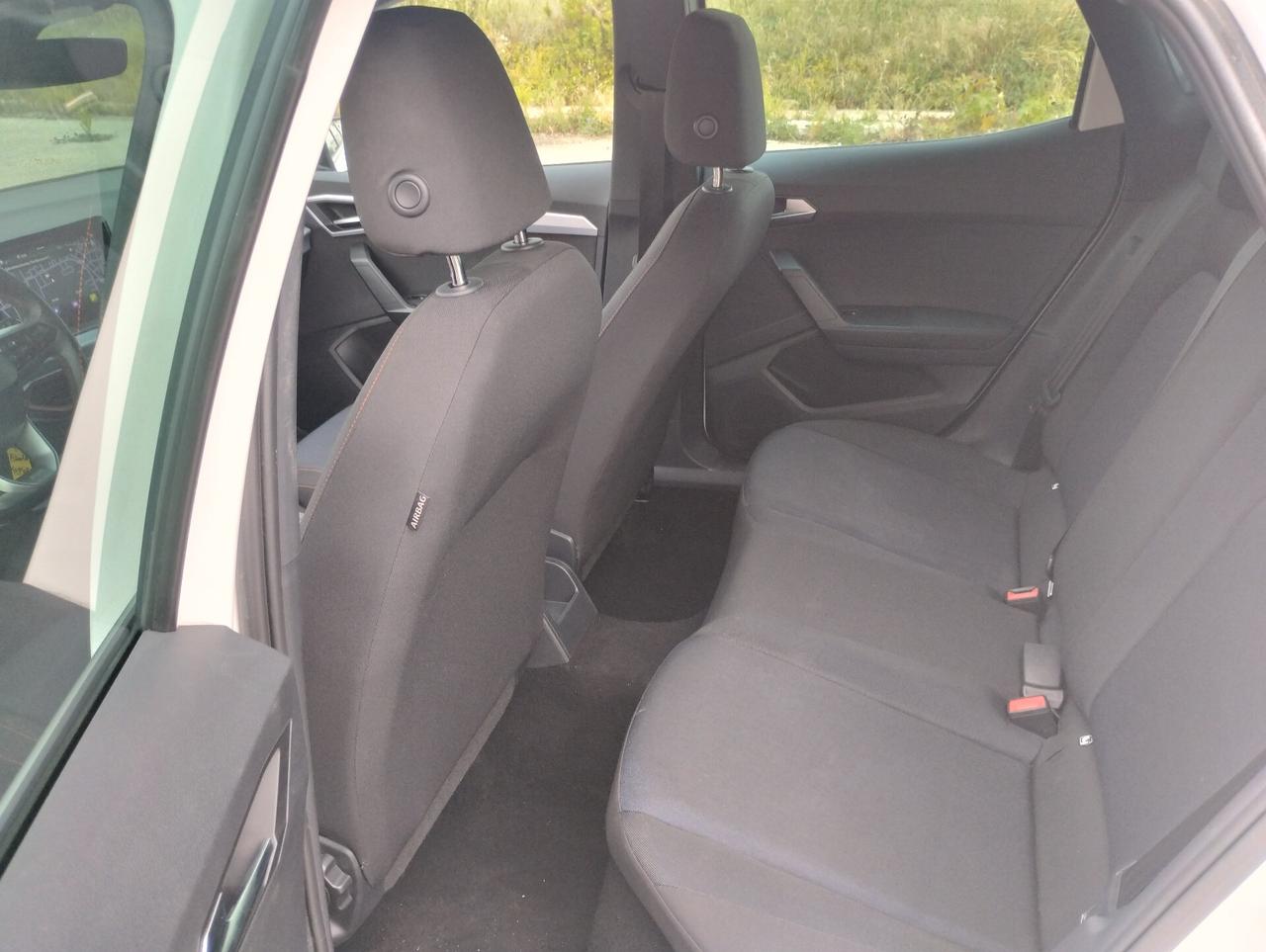 Seat Arona 1.0 TGI FR ( sportiva , full optional e dai consumi record)