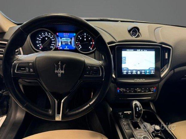 MASERATI Ghibli V6 Diesel 275 CV