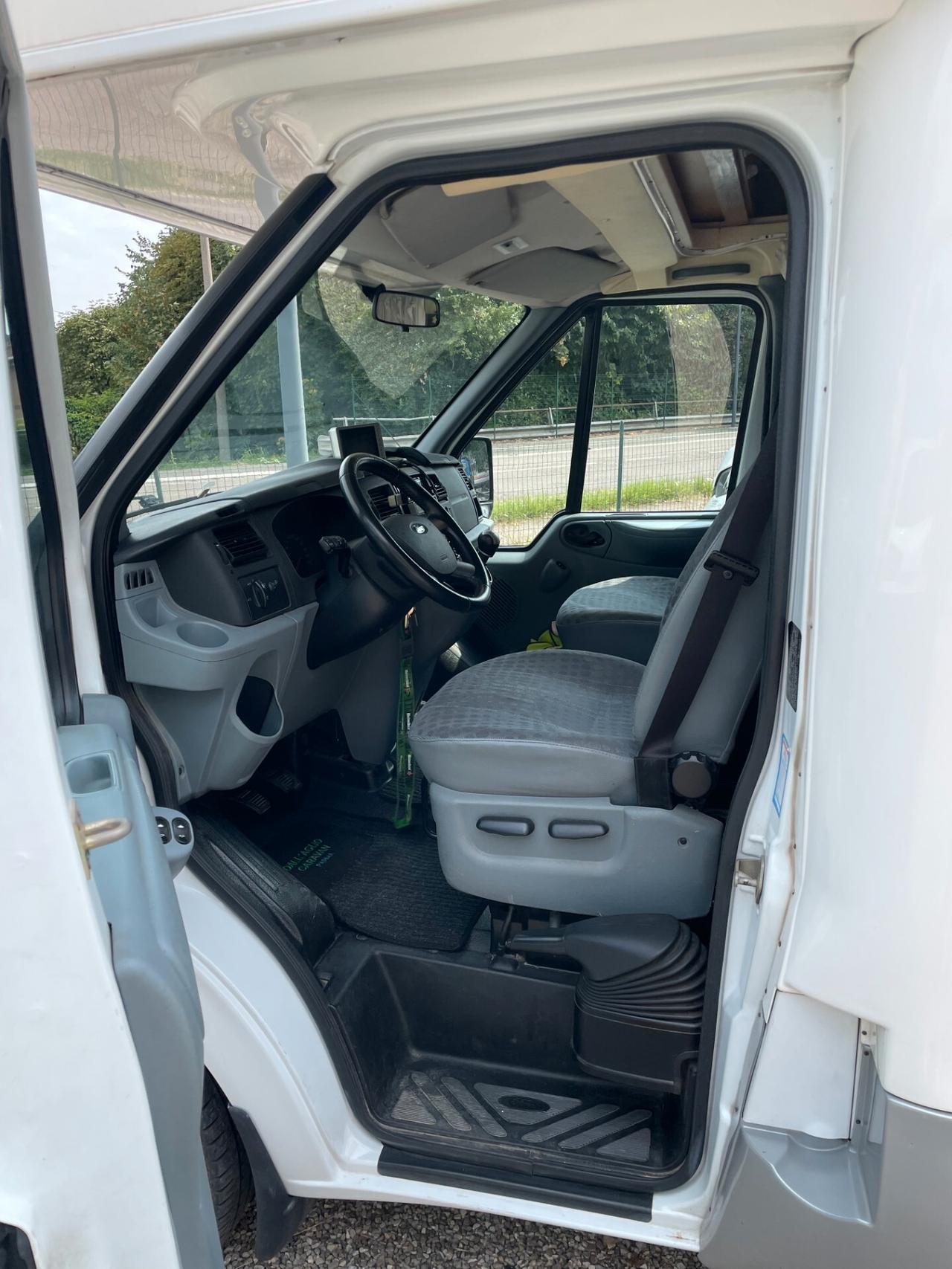 Ford Autocaravan mansardato Rimor Katamarano 5 - 6 posti letto