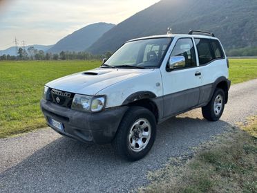 NISSAN TERRANO 2.7 Tdi AUTOCARRO GANCIO TRAINO