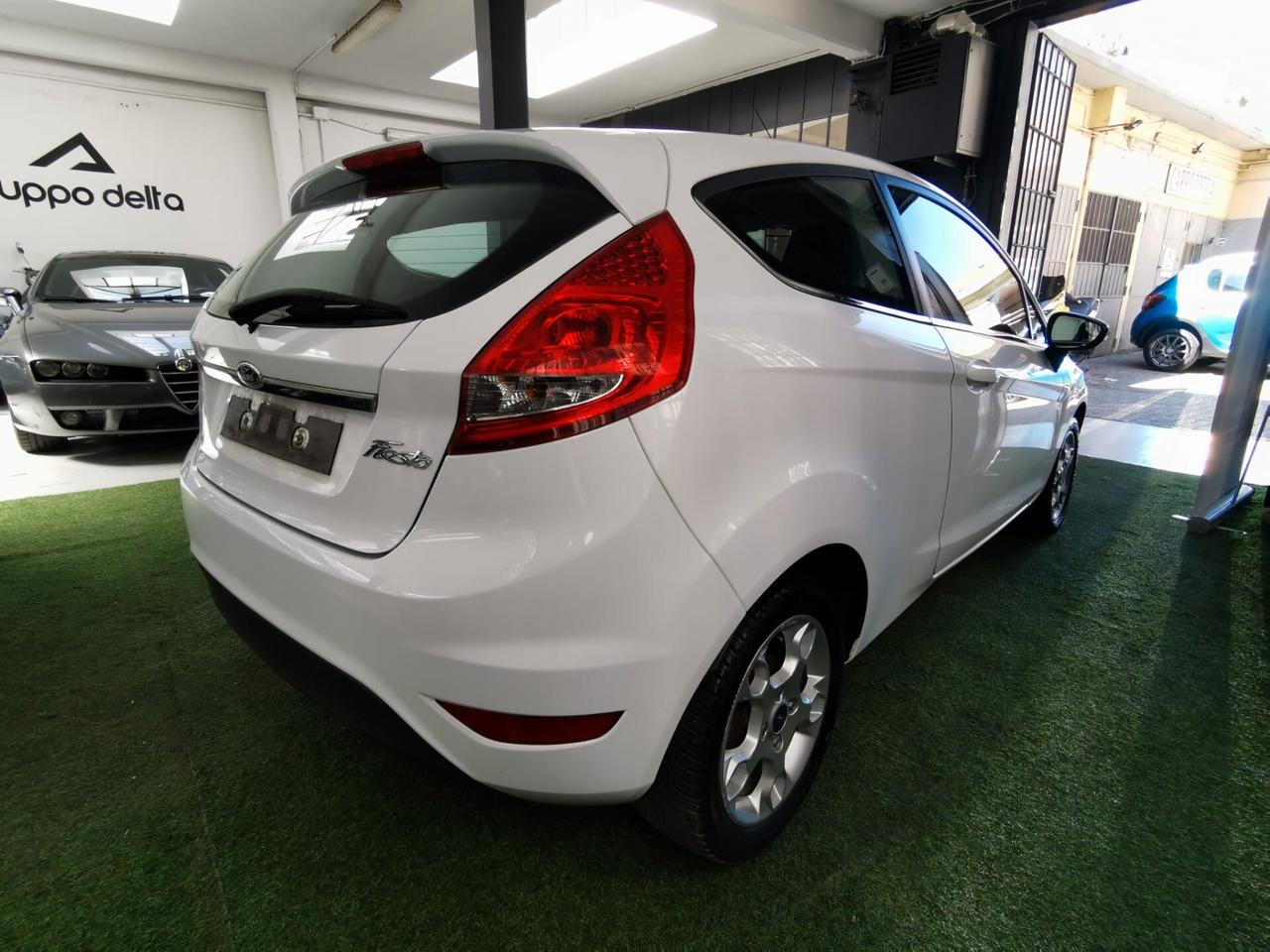 Ford Fiesta 1.4 96CV Titanium GARANZIA 12 MESI