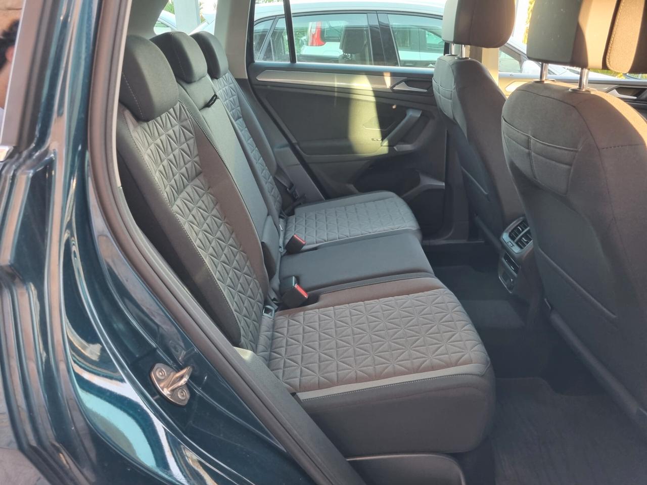 Volkswagen Tiguan II 2021 2.0 tdi Life 150cv dsg