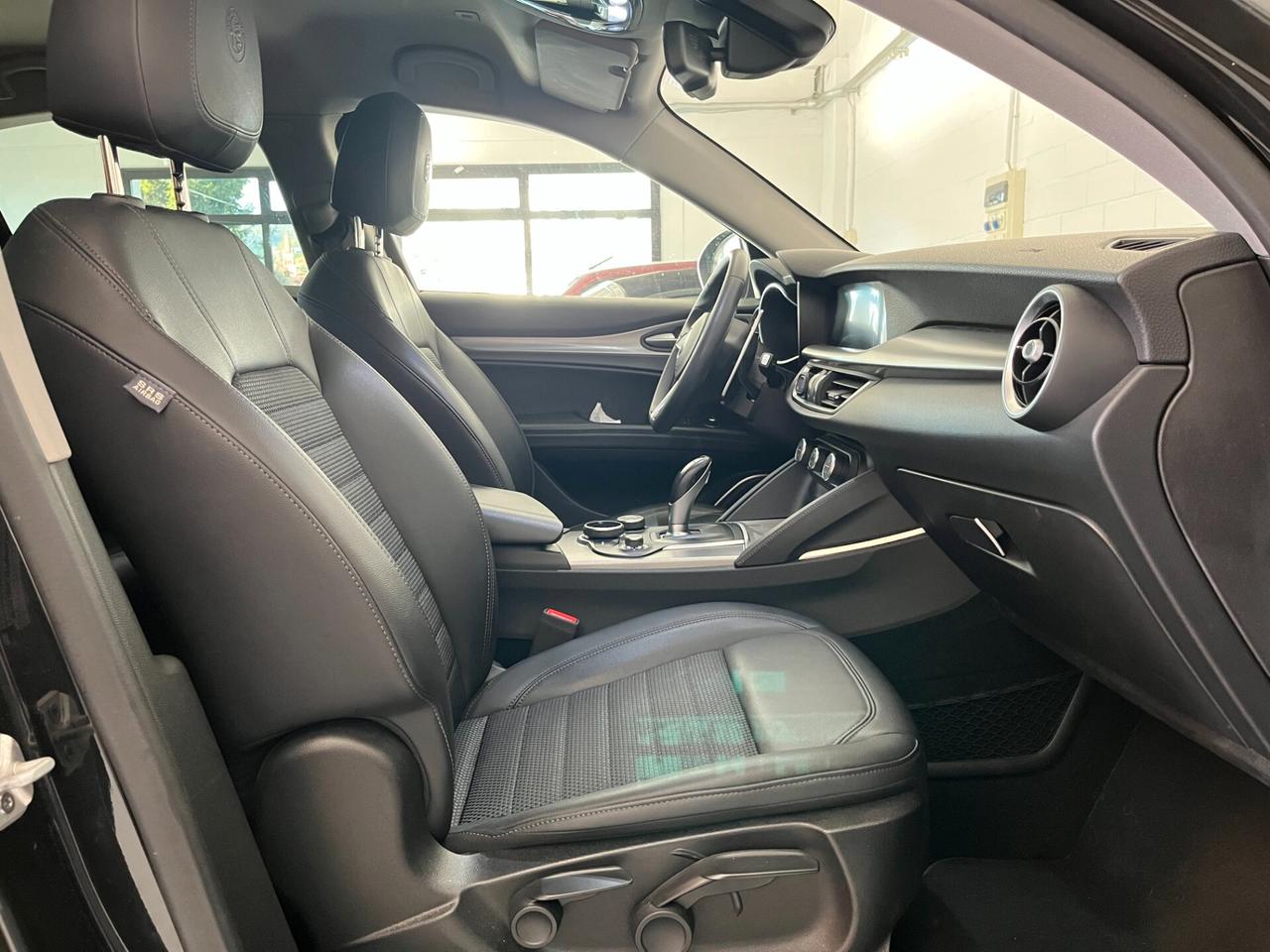 Alfa Romeo Stelvio 2.2 Turbodiesel 210 CV AT8 Q4 Executive