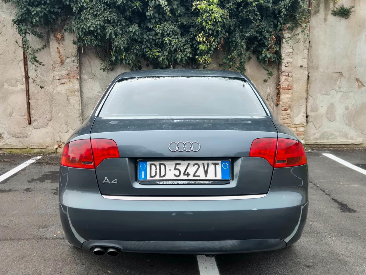 Audi A4 2.0 16V TDI S-Line
