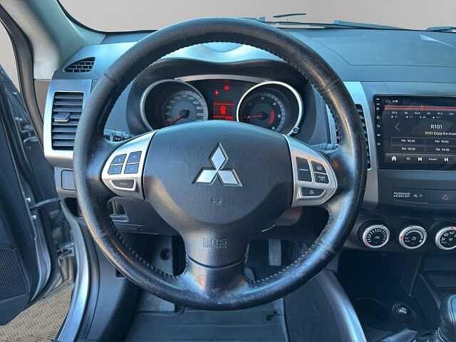 Mitsubishi Outlander 2.0 DI-D Intense DPF