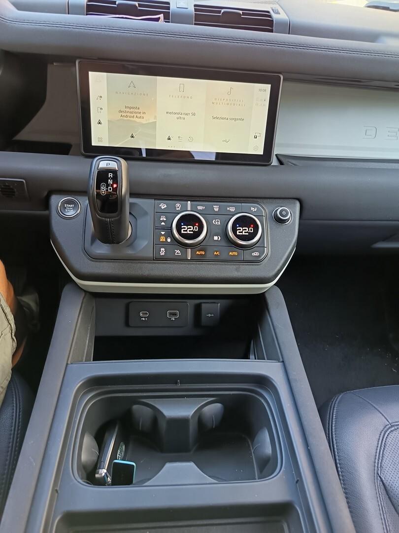 LAND ROVER Defender 110 3.0D 200 CV AWD Dyn.SE