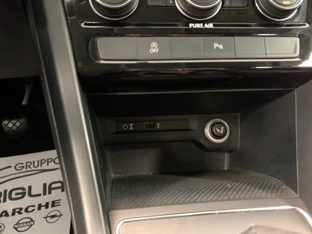 VOLKSWAGEN Touran 2.0 TDI Comfortline BlueMotion Technology