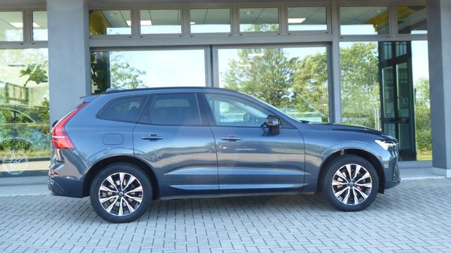 VOLVO XC60 B4 (d) AWD automatico Plus Dark