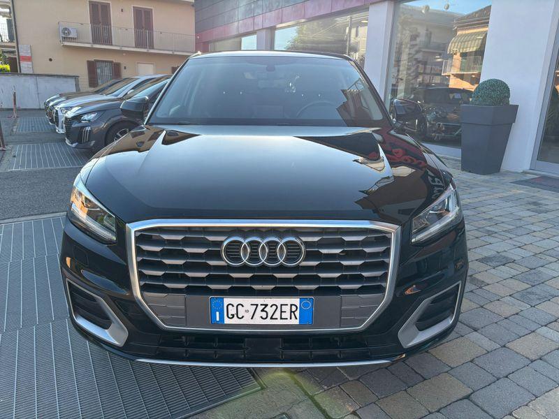 Audi Q2 1.6 tdi Business Design s-tronic FULL LED-NAVI-17"