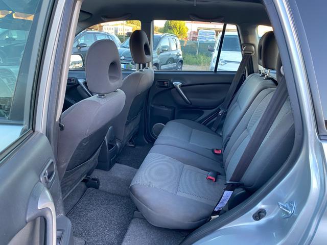 TOYOTA RAV 4 MY23 RAV4 2.0 Tdi D-4D cat 5 porte Sol