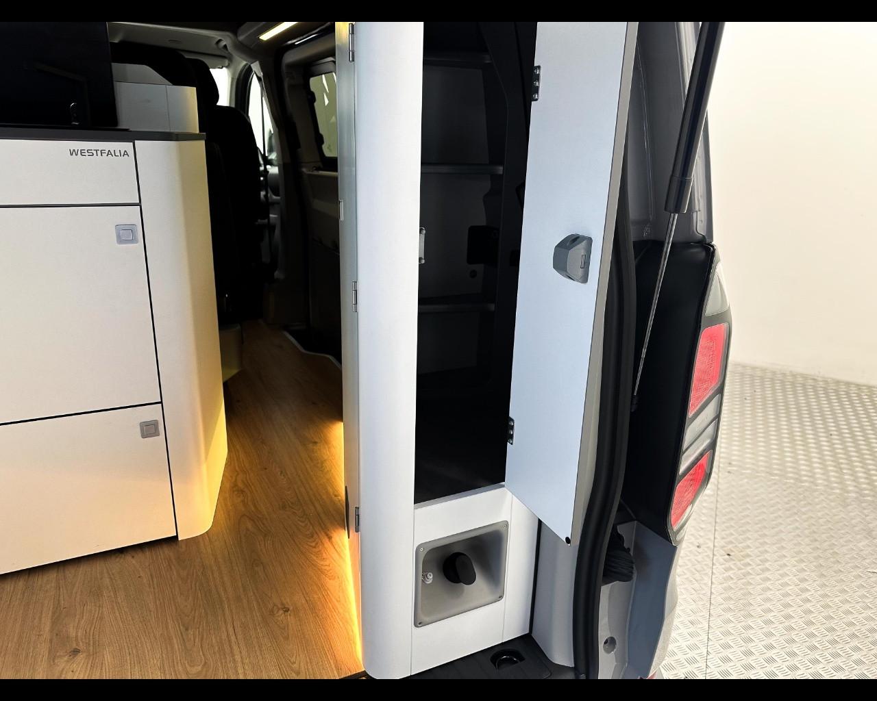 FORD Transit Nugget 320 2.0 Ecoblue 170cv aut. PC