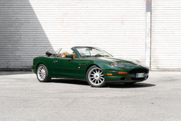 Aston Martin DB Volante