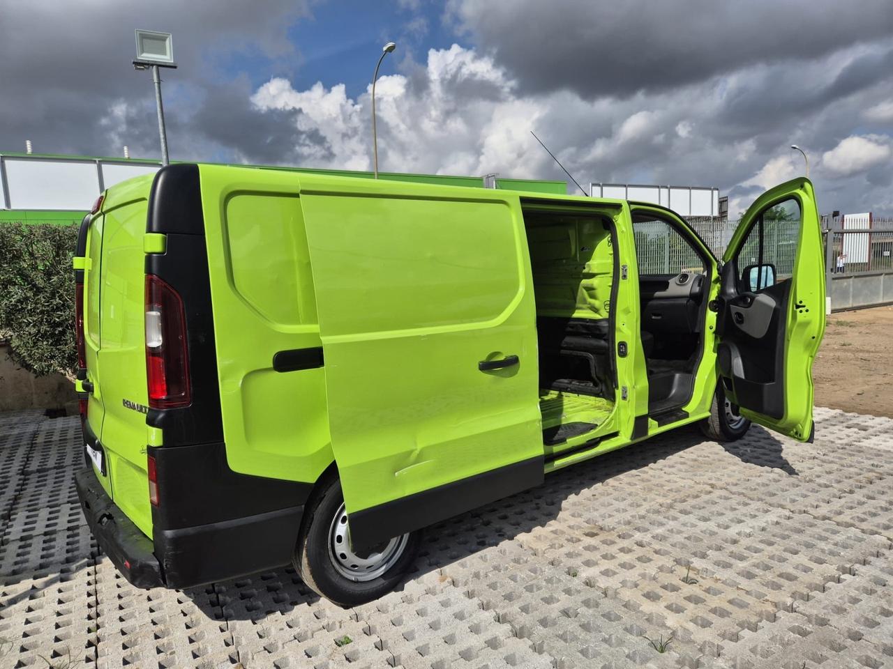 Renault trafic passo lungo 1.6 DCI 120cv