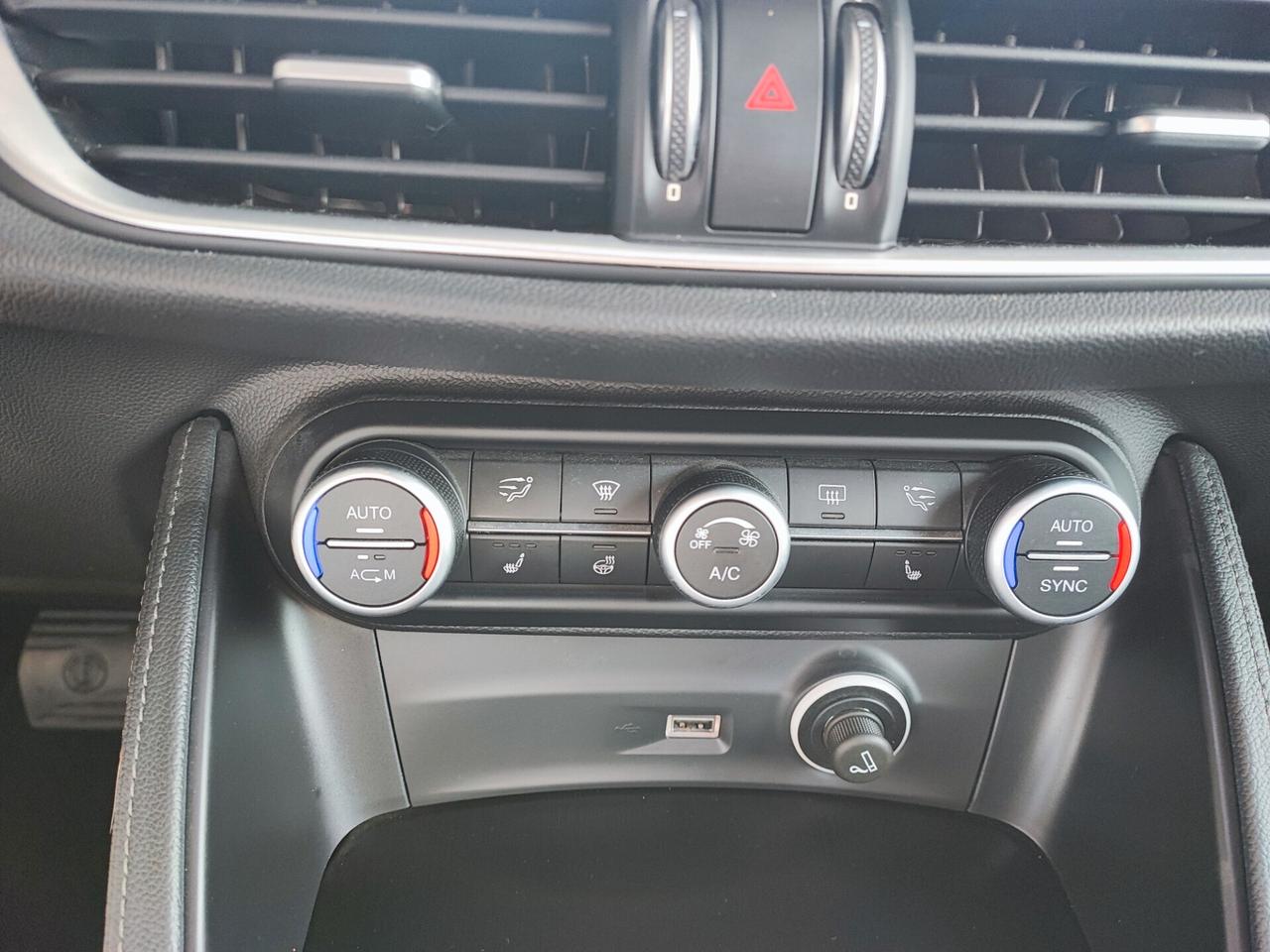 Alfa Romeo Stelvio 2.2 Turbodiesel 210 CV AT8 Q4 Super