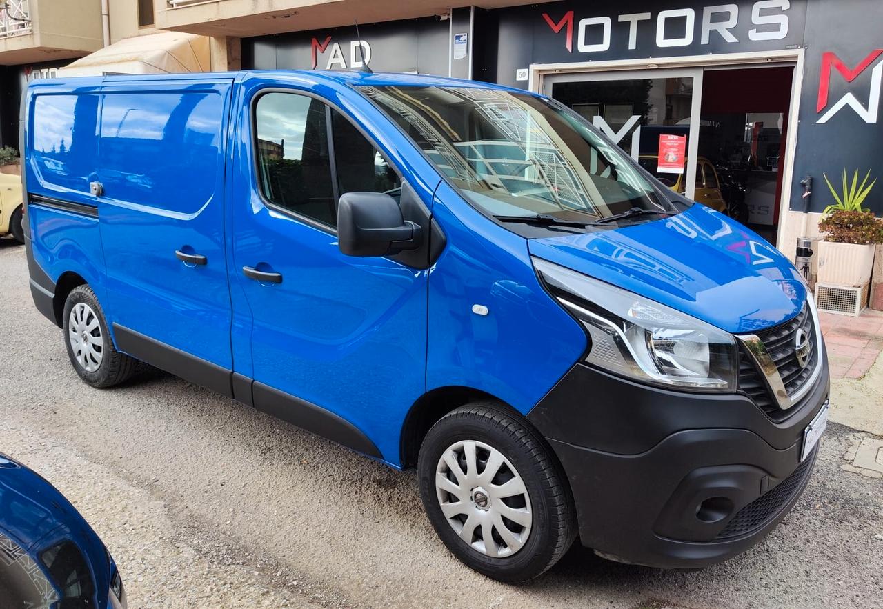 Nissan NV300 Nissan NV300 27 2.0 dCi 120CV PC-TN Van