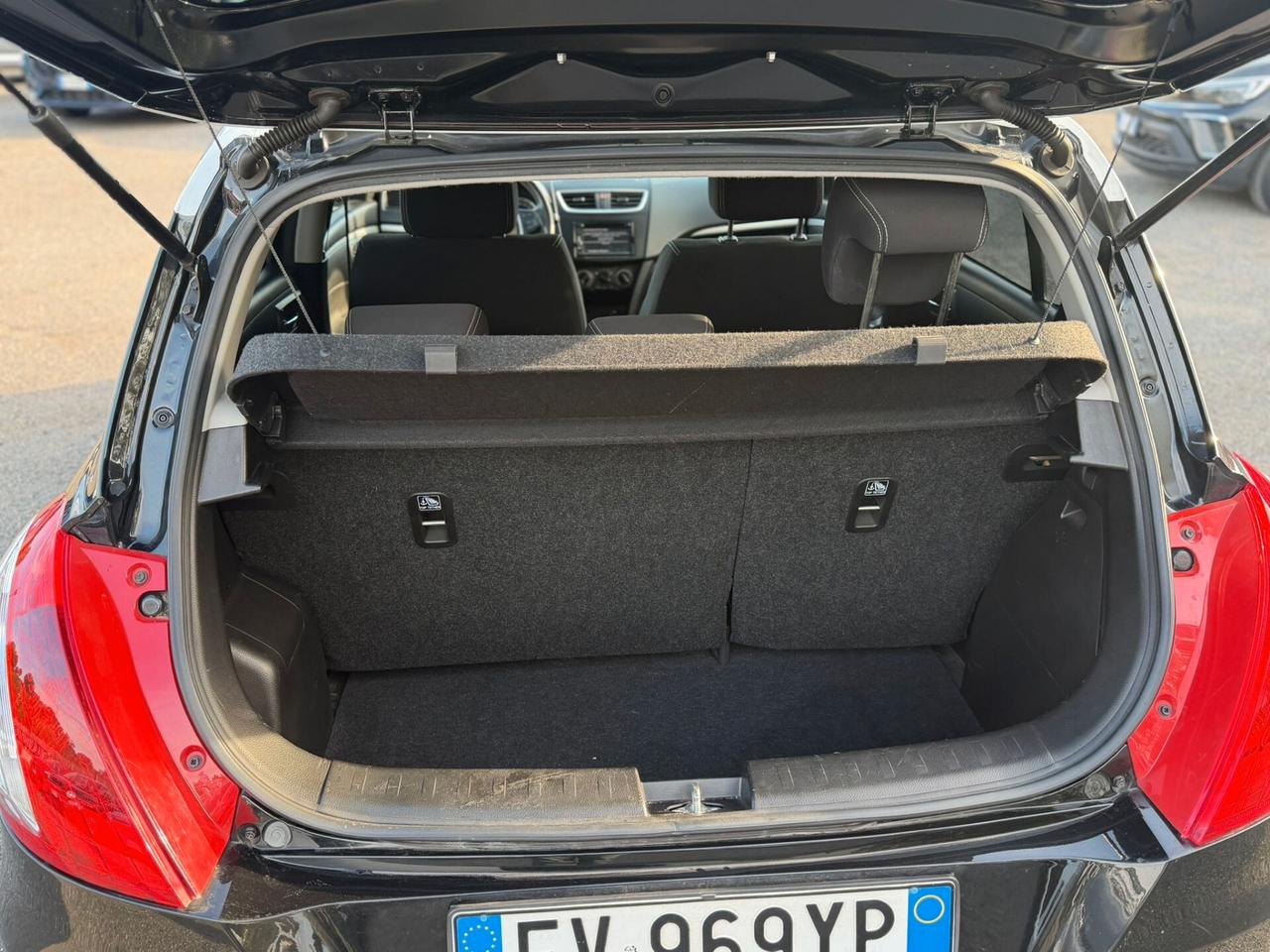 Suzuki Swift 1.3 DDiS 5 porte B-Top Bi-Color